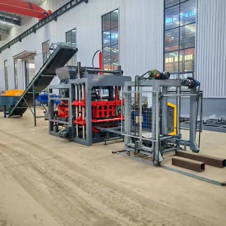 QT4-15 Full Automatic Block Making Machine 100 Ton Hydraulic Pressure for Solid Hollow Paving Bricks