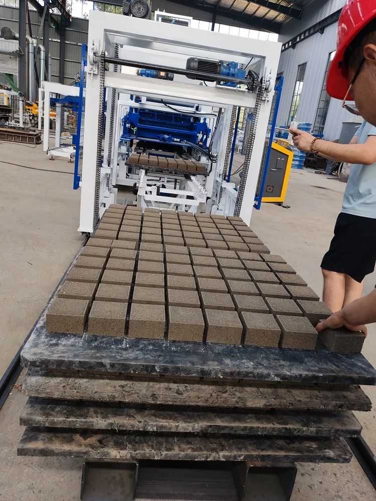 QT8-15 Block Moulding Machine | Ready to Ship - Image 2