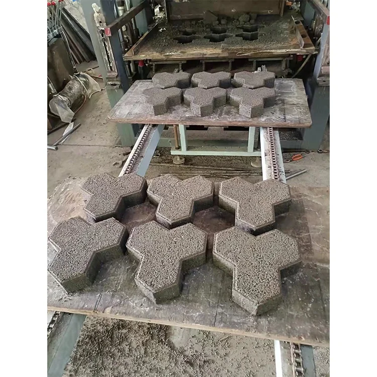 QT5-15 Interlocking Brick Making Machine with PLC – Ready to Ship - Image 6