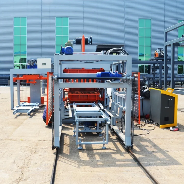 Hollow Interlocking Block Machine QT6-12 – In Stock - Image 5