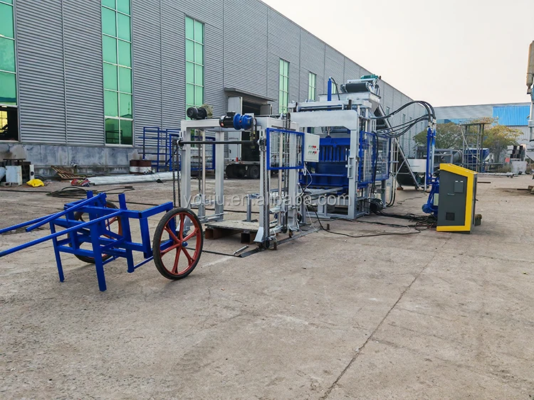 QT4-15 Interlocking Brick Making Machine | In Stock - Image 3