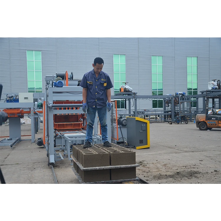 QT6-15 Block Machine for Hollow Block – In Stock - Image 5