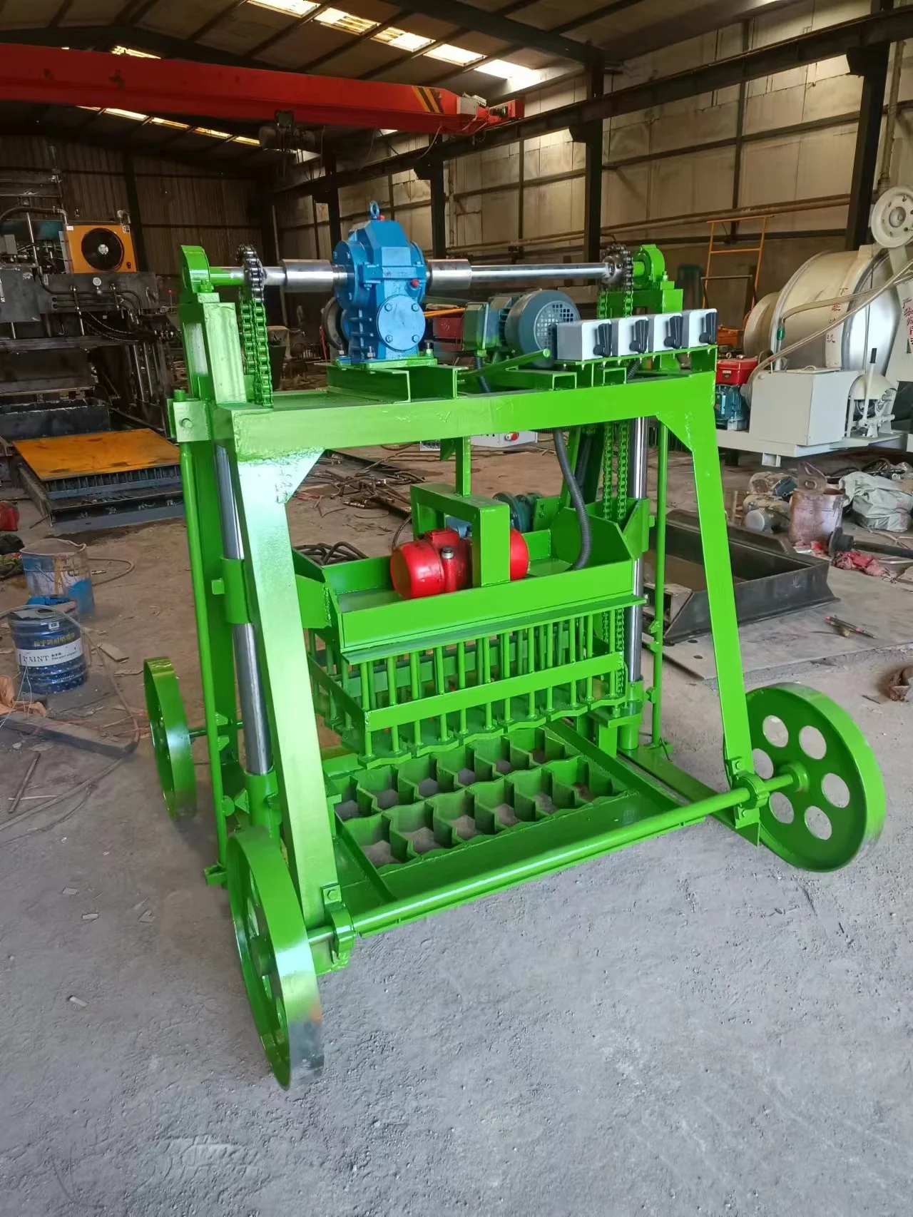 Mobile Block Making Machine for Cement Hollow Solid Block – In Stock - Image 3