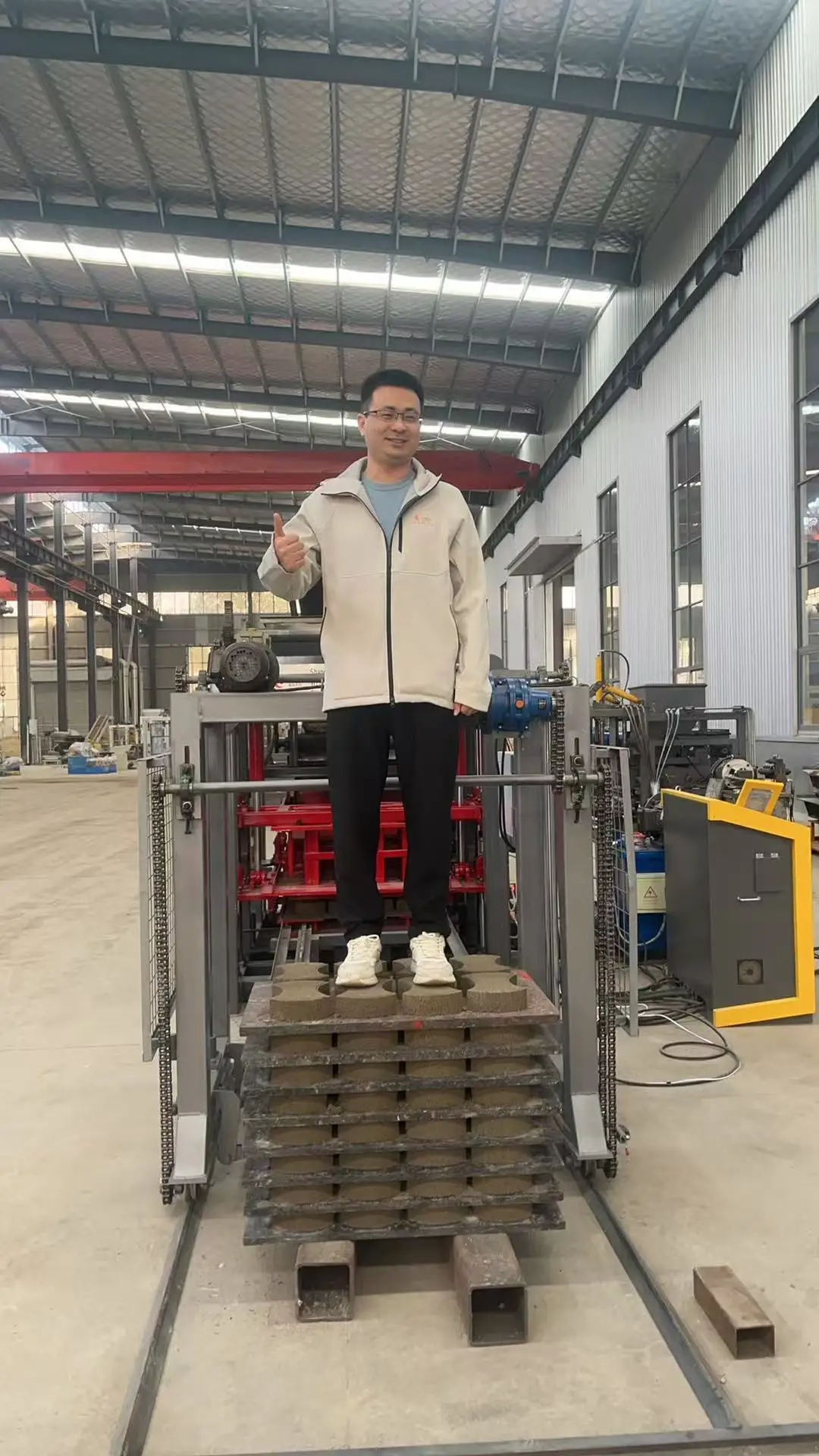 QT4-18 Hydraulic Concrete Block Making Machine | Ready to Ship - Image 6