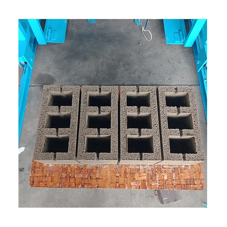 QTJ4-25 Concrete Hollow Block Machine – In Stock - Image 6