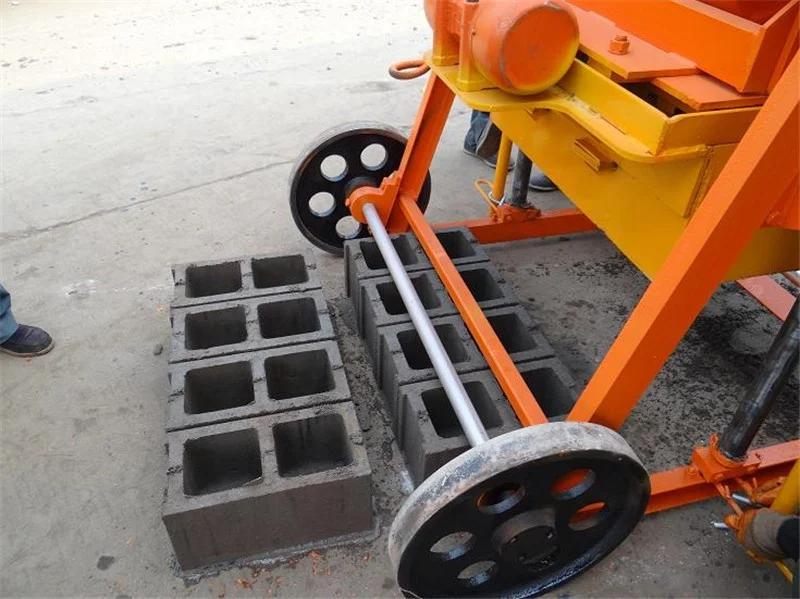 Hollow Brick and Paving Block Making Machine Mobile Cement Block Machine with Engine – In Stock - Image 5