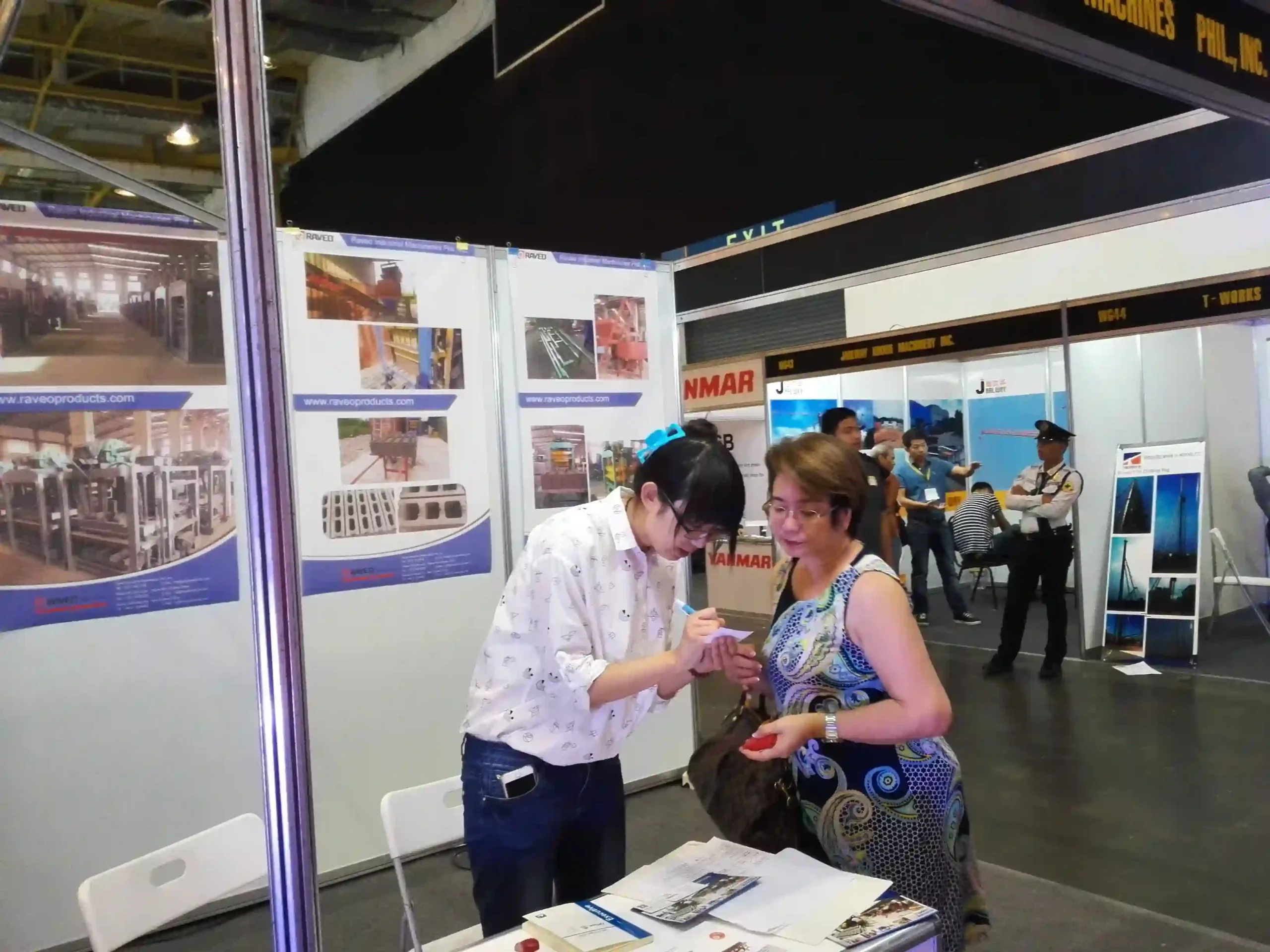 Shiyue at international machinery exhibition